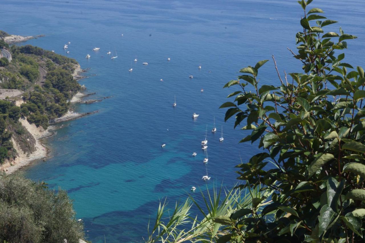 Total Sea View Grimaldi Apartman Ventimiglia Kültér fotó