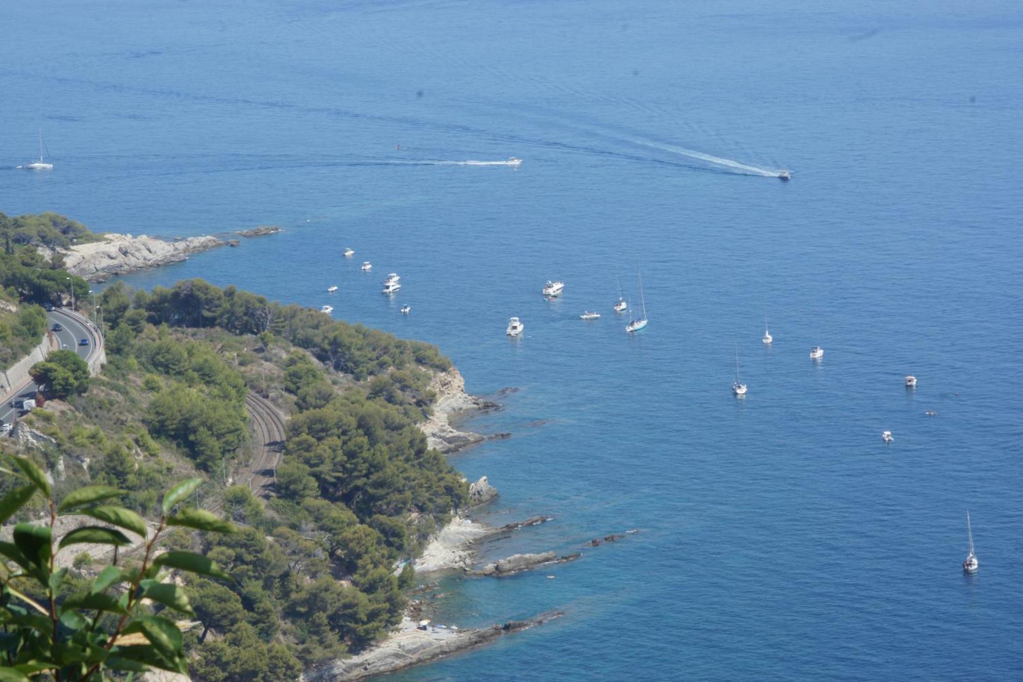 Total Sea View Grimaldi Apartman Ventimiglia Kültér fotó