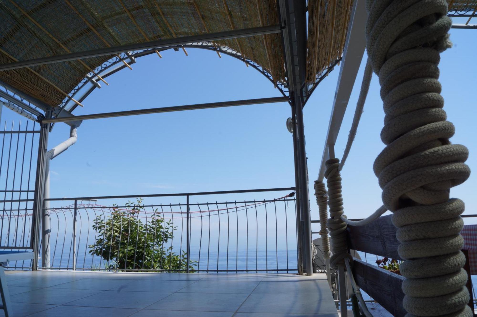 Total Sea View Grimaldi Apartman Ventimiglia Kültér fotó