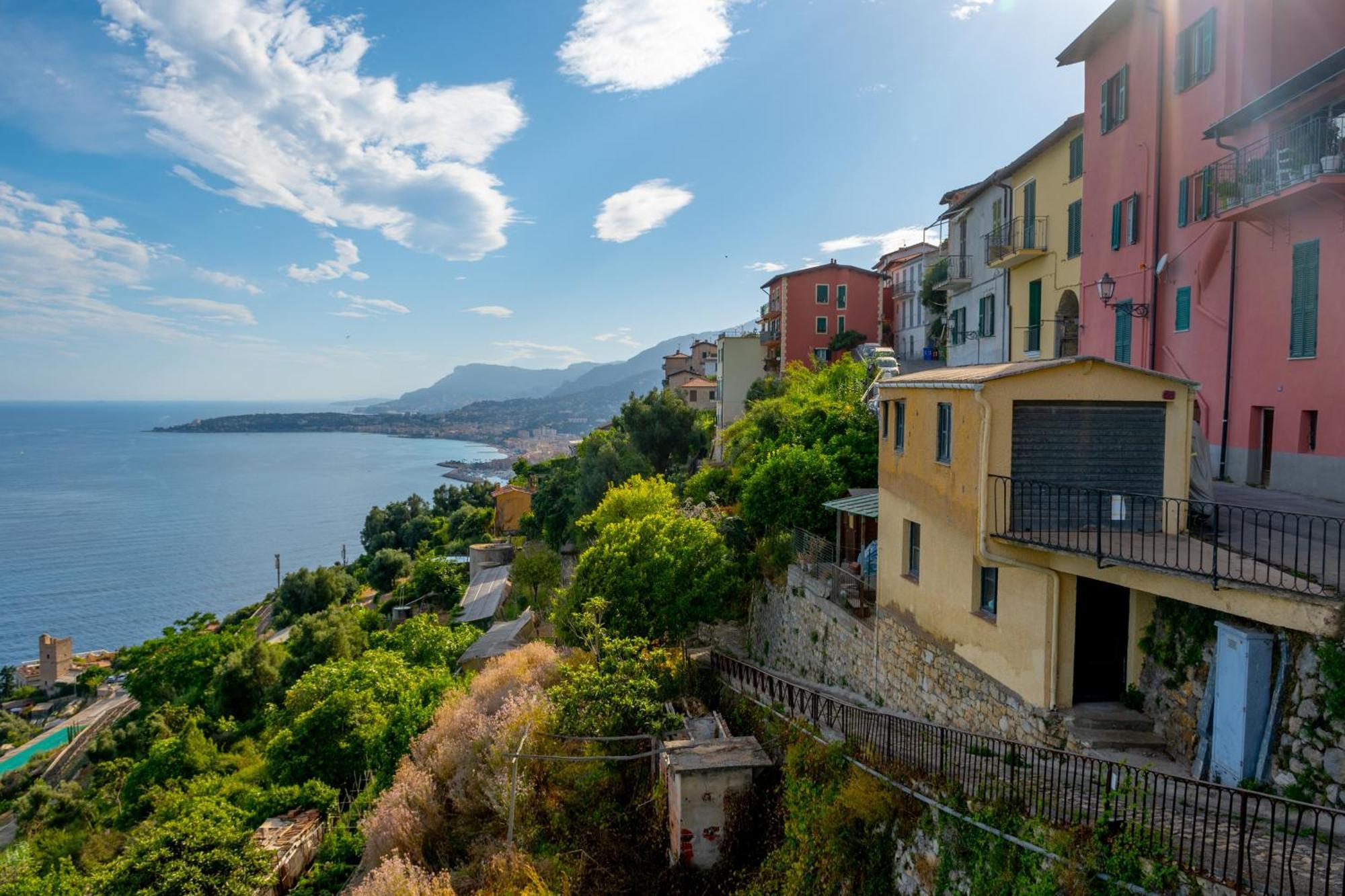 Total Sea View Grimaldi Apartman Ventimiglia Kültér fotó